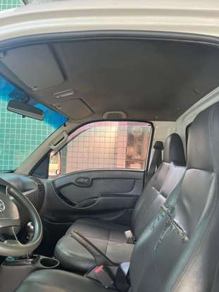HYUNDAI-HR-2.5 LONGO COM CAÇAMBA 4X2 16V 130CV TURBO INTERCOOLER DIESEL 2P MANUAL HYUNDAI-HR-2013