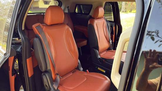 KIA-CARNIVAL-2022