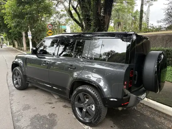 LAND ROVER-DEFENDER-2023
