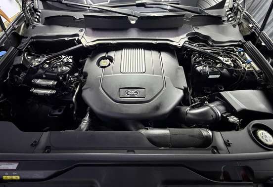 LAND ROVER-DISCOVERY-3.0 V6 TD6 DIESEL FIRST EDITION 4WD AUTOMÁTICO LAND ROVER-DISCOVERY-2017