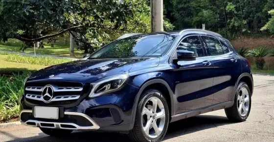 MERCEDES-BENZ GLA 200 1.6 CGI FLEX ADVANCE 7G-DCT