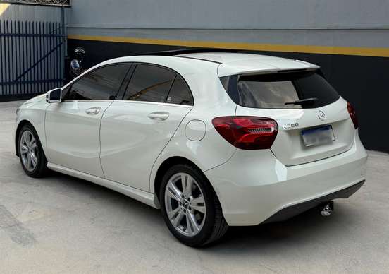MERCEDES-BENZ-A 200-2018
