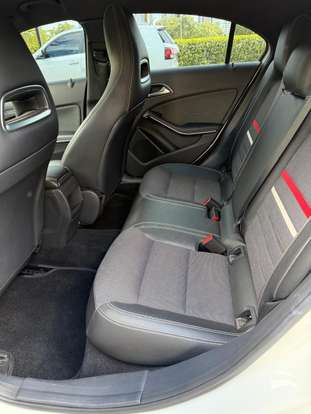 MERCEDES-BENZ-A 200-2015