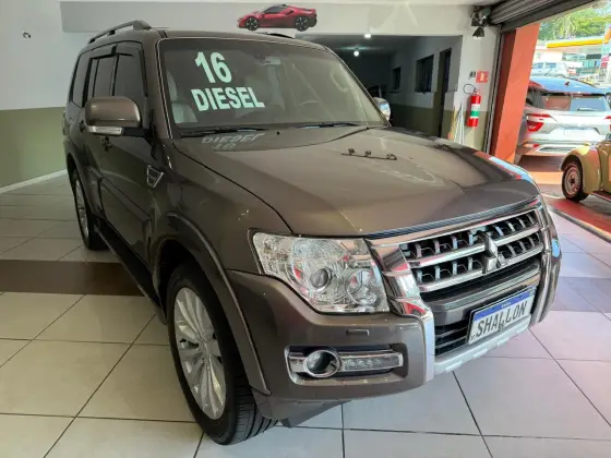 MITSUBISHI PAJERO 3.2 HPE 4X4 7 LUGARES 16V TURBO INTERCOOLER DIESEL 4P AUTOMÁTICO