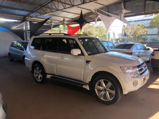 MITSUBISHI-PAJERO FULL-3.2 HPE 4X4 16V TURBO INTERCOOLER DIESEL 4P AUTOMÁTICO MITSUBISHI-PAJERO FULL-2013