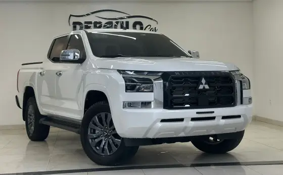 MITSUBISHI TRITON 2.4 BITURBO DIESEL CD HPE 4X4 AUTOMÁTICO