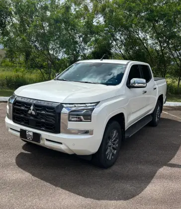 MITSUBISHI TRITON 2.4 BITURBO DIESEL CD HPE-S 4X4 AUTOMÁTICO