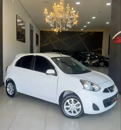NISSAN MARCH 1.0 SV 12V FLEX 4P MANUAL NISSAN MARCH 1.0 SV 12V FLEX 4P MANUAL