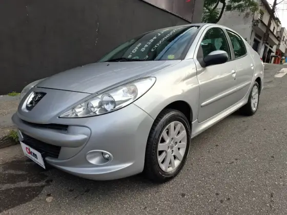 PEUGEOT 207 1.4 SEDAN ALLURE 8V FLEX 4P MANUAL
