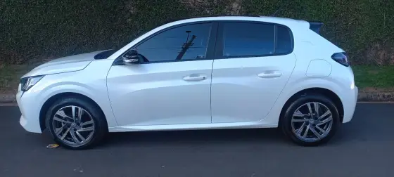 PEUGEOT 208 1.6 16V FLEX GRIFFE AT6