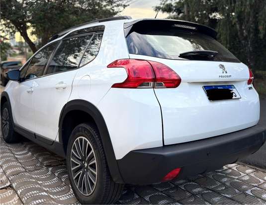 PEUGEOT-2008-2019
