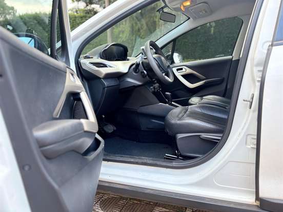 PEUGEOT-2008-1.6 16V FLEX ALLURE 4P AUTOMÁTICO PEUGEOT-2008-2019