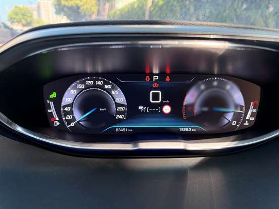 PEUGEOT-5008-1.6 GRIFFE PACK THP 16V GASOLINA 4P AUTOMÁTICO PEUGEOT-5008-2018