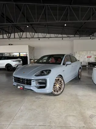 PORSCHE CAYENNE 3.0 V6 E-HYBRID COUPÉ AWD TIPTRONIC S