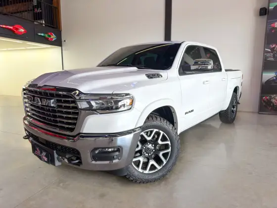 RAM 1500 3.0 HURRICANE 6 BITURBO GASOLINA LARAMIE CD 4X4 AUTOMÁTICO