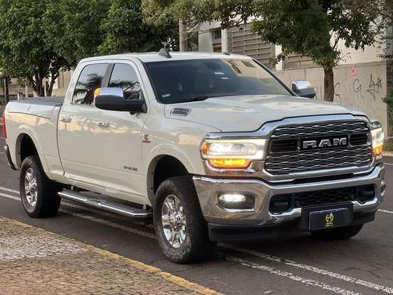 RAM-2500-6.7 I6 TURBO DIESEL LARAMIE CD 4X4 AUTOMÁTICO RAM-2500-2020