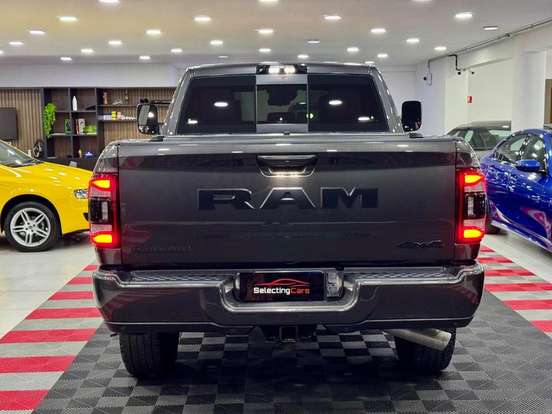 RAM-3500-6.7 I6 TURBO DIESEL LARAMIE NIGHT EDITION CD 4X4 AUTOMÁTICO RAM-3500-2022