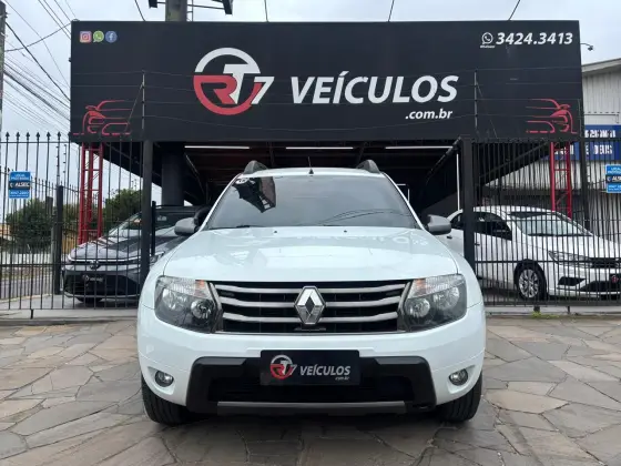 RENAULT DUSTER 2.0 DYNAMIQUE 4X2 16V FLEX 4P AUTOMÁTICO