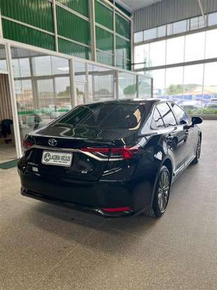 TOYOTA-COROLLA-2024