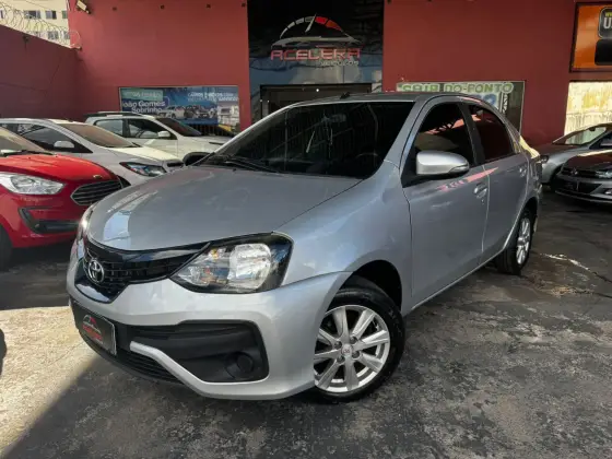 TOYOTA ETIOS 1.5 X PLUS SEDAN 16V FLEX 4P AUTOMÁTICO