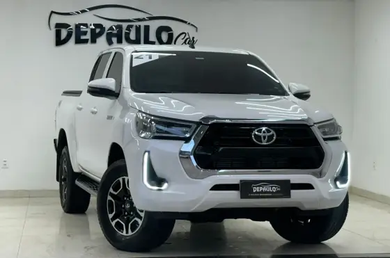 TOYOTA HILUX 2.8 D-4D TURBO DIESEL CD POWER PACK 4X4 MANUAL