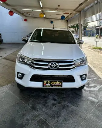 TOYOTA HILUX 2.8 SRX 4X4 CD 16V DIESEL 4P AUTOMÁTICO