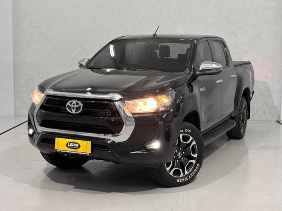 TOYOTA HILUX 2.7 VVT-i FLEX CD SRV 4X4 AUTOMÁTICO