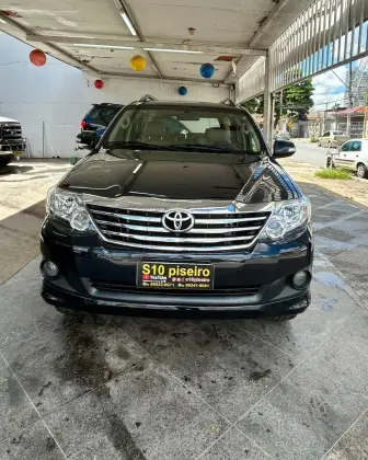 TOYOTA HILUX SW4 2.7 SR 4X2 16V FLEX 4P AUTOMÁTICO TOYOTA HILUX SW4 2.7 SR 4X2 16V FLEX 4P AUTOMÁTICO