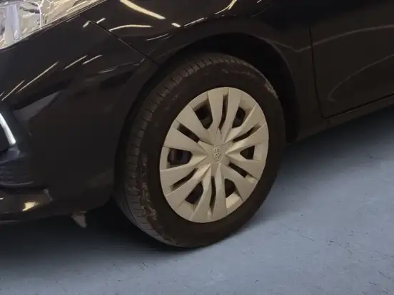 TOYOTA-YARIS-2024