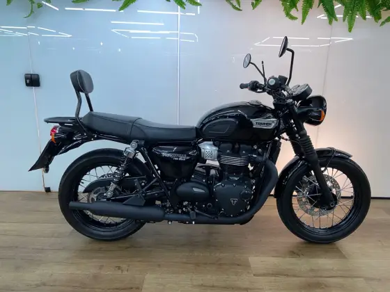 TRIUMPH BONNEVILLE T100 BLACK 900 TRIUMPH BONNEVILLE T100 BLACK 900