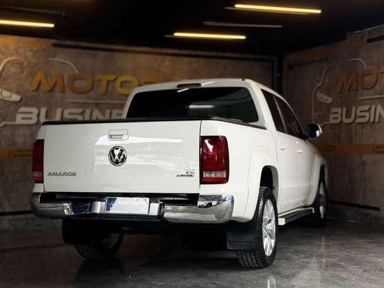 VOLKSWAGEN-AMAROK-2018