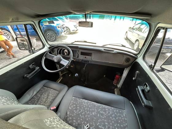 /en/city/cate-car-used-car/volkswagen-kombi-2014-1-4-mi-furgao-8v-flex-3p-manual-48120532063814656/-7