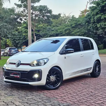 VOLKSWAGEN UP 1.0 170 TSI TOTAL FLEX CONNECT 4P MANUAL