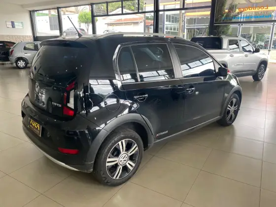 VOLKSWAGEN UP 1.0 170 TSI TOTAL FLEX XTREME 4P MANUAL