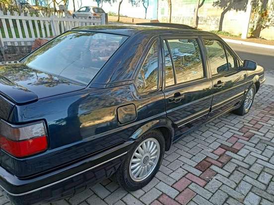 VOLKSWAGEN-SANTANA-2.0 GLSI 8V GASOLINA 4P AUTOMÁTICO VOLKSWAGEN-SANTANA-1995
