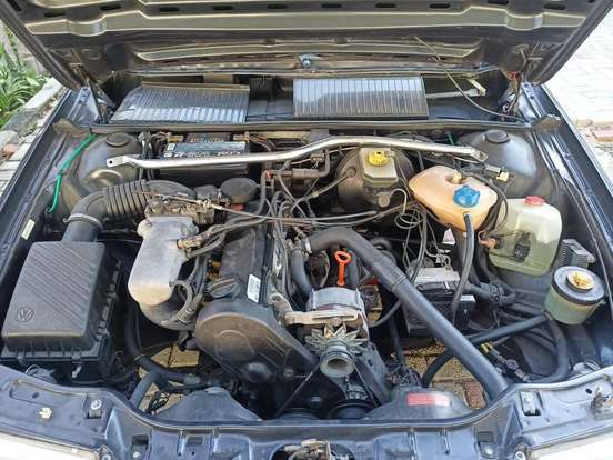 VOLKSWAGEN-SANTANA-1995