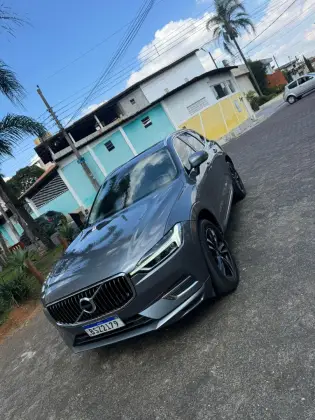 VOLVO XC60 2.0 T8 HYBRID MOMENTUM AWD GEARTRONIC VOLVO XC60 2.0 T8 HYBRID MOMENTUM AWD GEARTRONIC