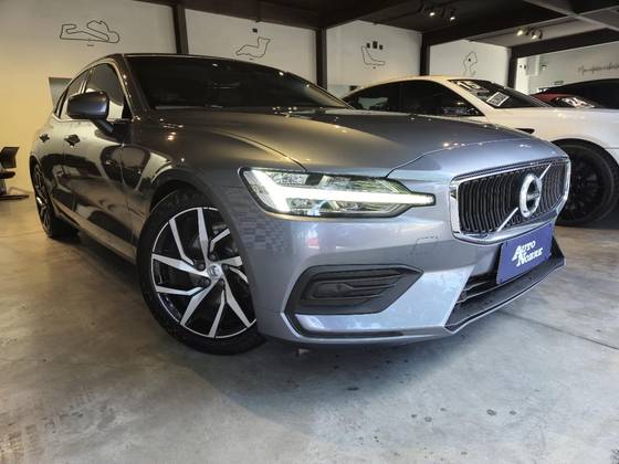 VOLVO S60 2.0 T4 MOMENTUM GASOLINA 4P AUTOMÁTICO