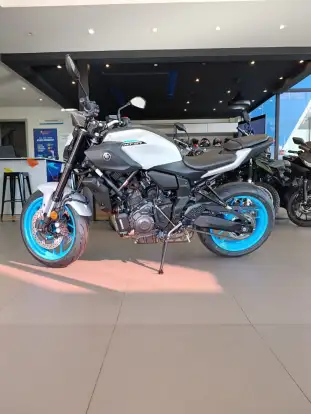 YAMAHA-MT-07 CONNECTED ABS-2025