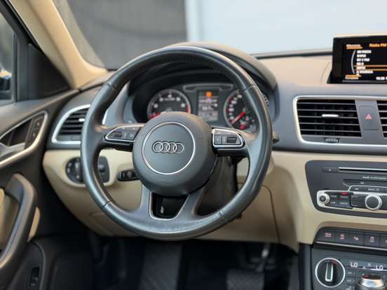 AUDI-Q3-2018