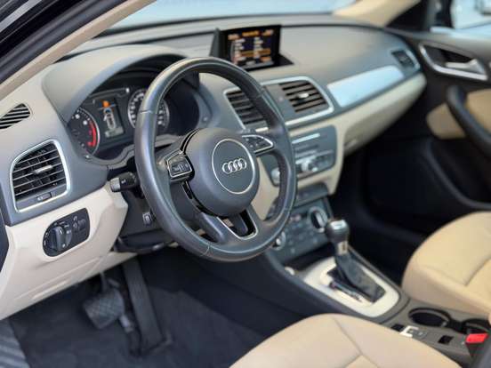 AUDI-Q3-2018
