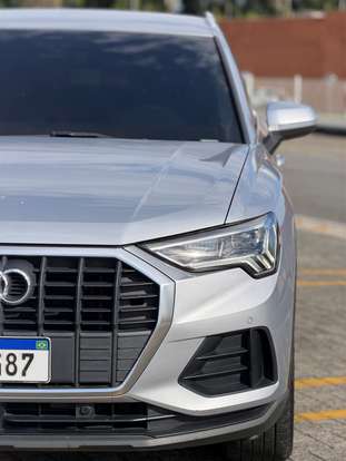 AUDI-Q3-2020