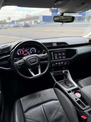AUDI-Q3-2020