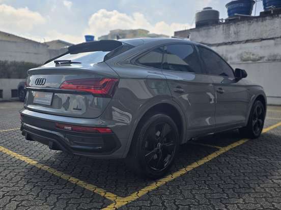 AUDI-Q5-2.0 45 TFSI GASOLINA S LINE BLACK QUATTRO S TRONIC AUDI-Q5-2021