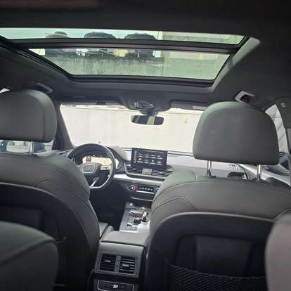 AUDI-Q5-2021