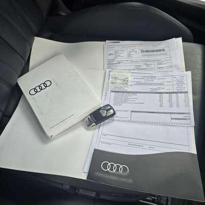 AUDI-Q5-2021