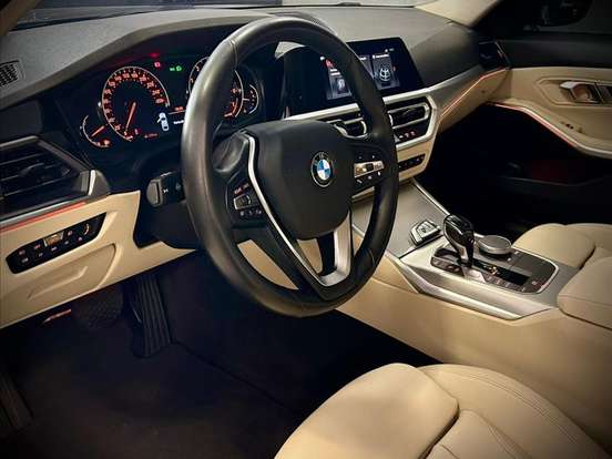 BMW-320i-2.0 16V TURBO GASOLINA SPORT AUTOMÁTICO BMW-320i-2019
