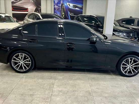 BMW-320i-2.0 16V TURBO GASOLINA SPORT AUTOMÁTICO BMW-320i-2019