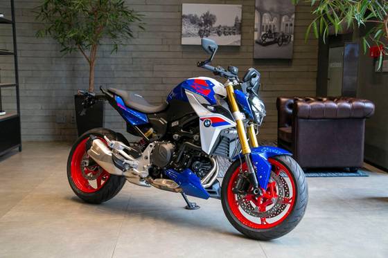 BMW F 900 R SPORT PLUS 