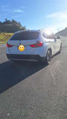 BMW-X1-2011
